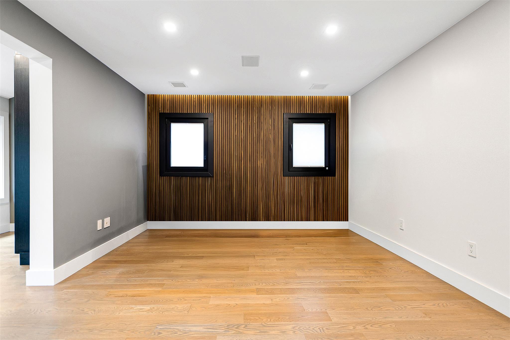 #7 photo, 71-31 Loubet Street, クイーンズ区 Forest Hills , NY 11375