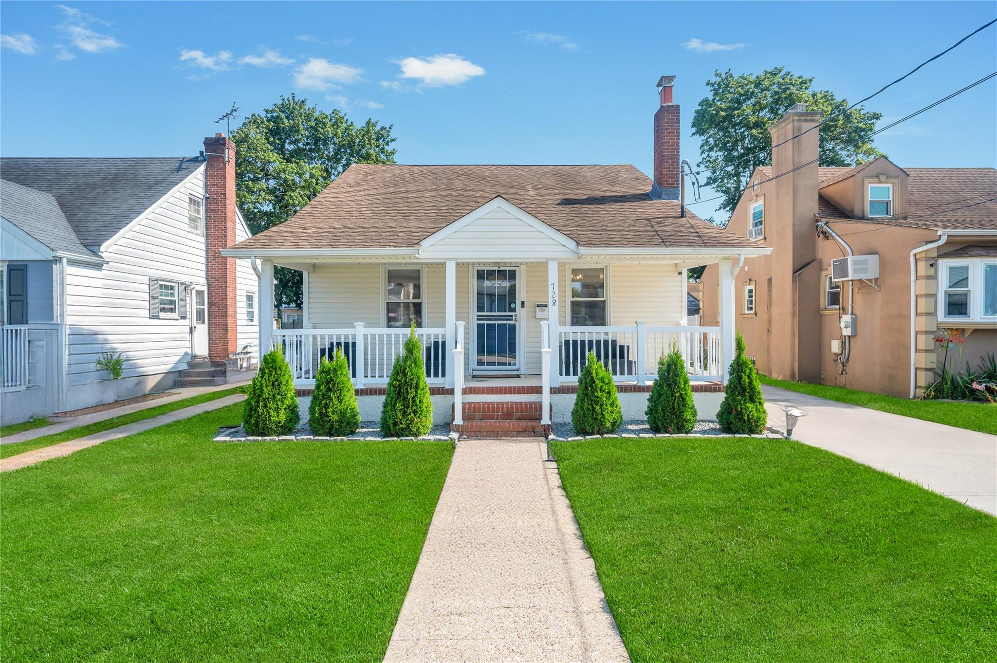 #1 photo, 728 Grand Terrace Avenue, Baldwin , NY 11510