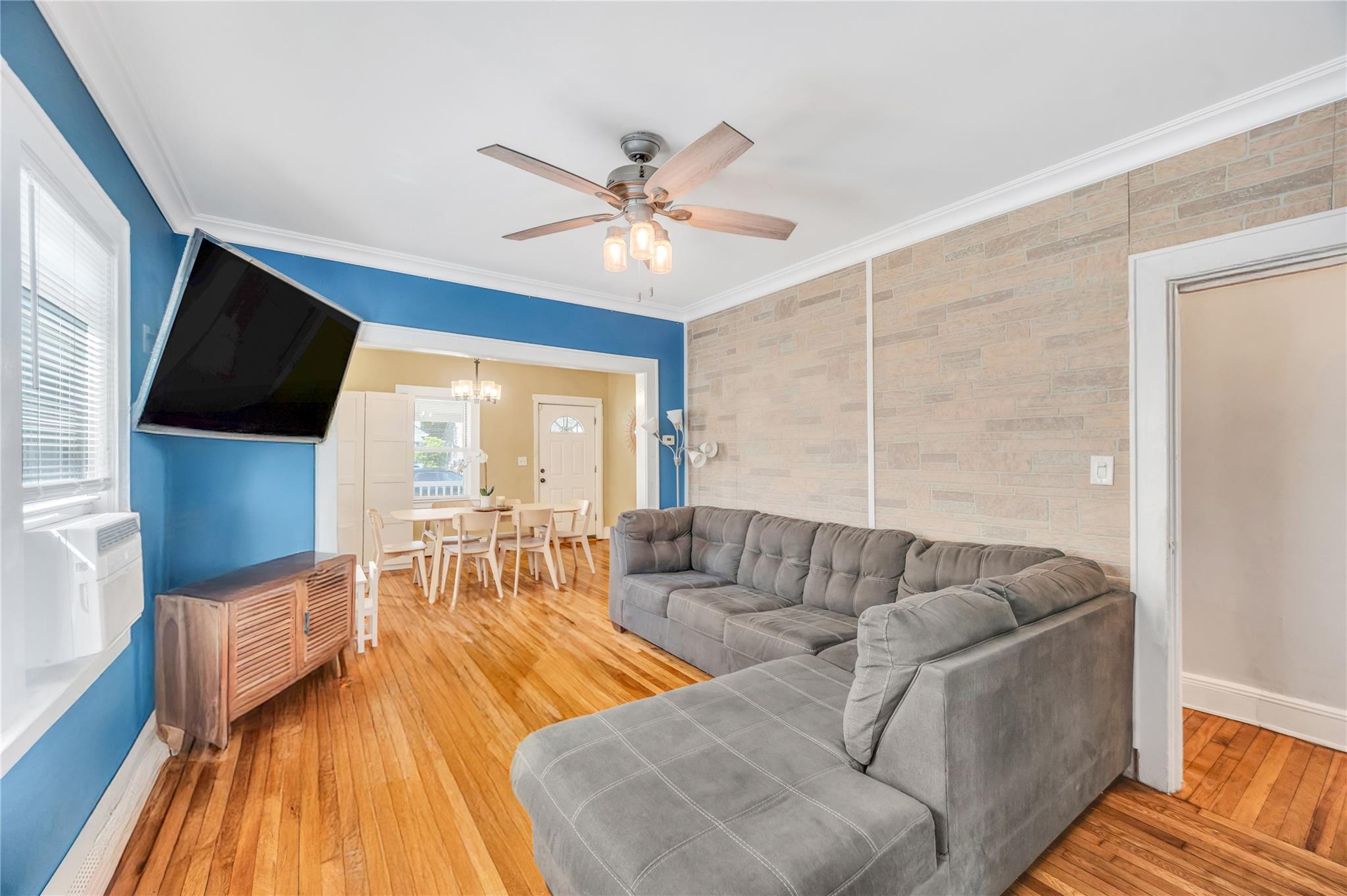 #11 photo, 728 Grand Terrace Avenue, Baldwin , NY 11510