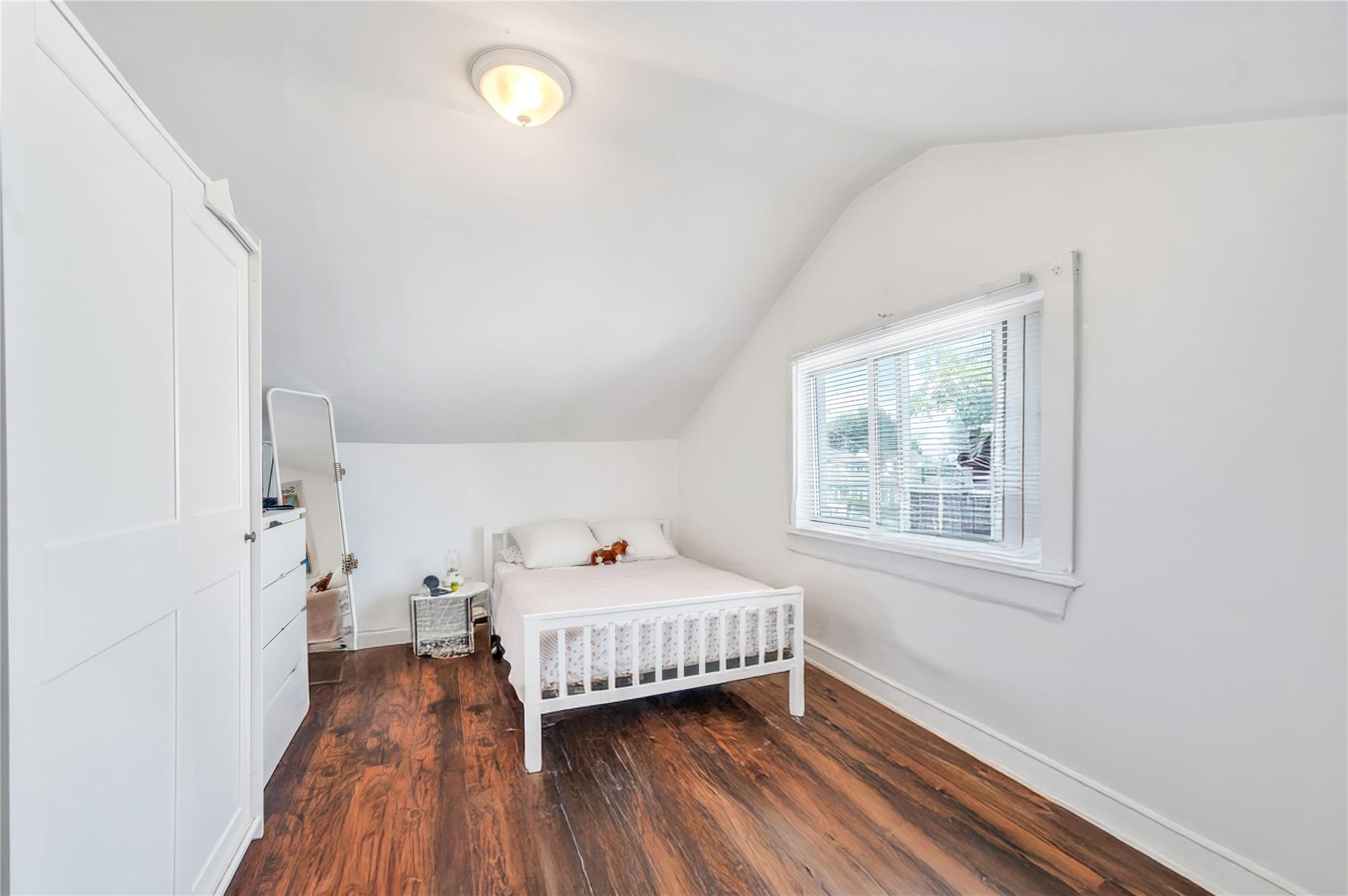 #19 photo, 728 Grand Terrace Avenue, Baldwin , NY 11510