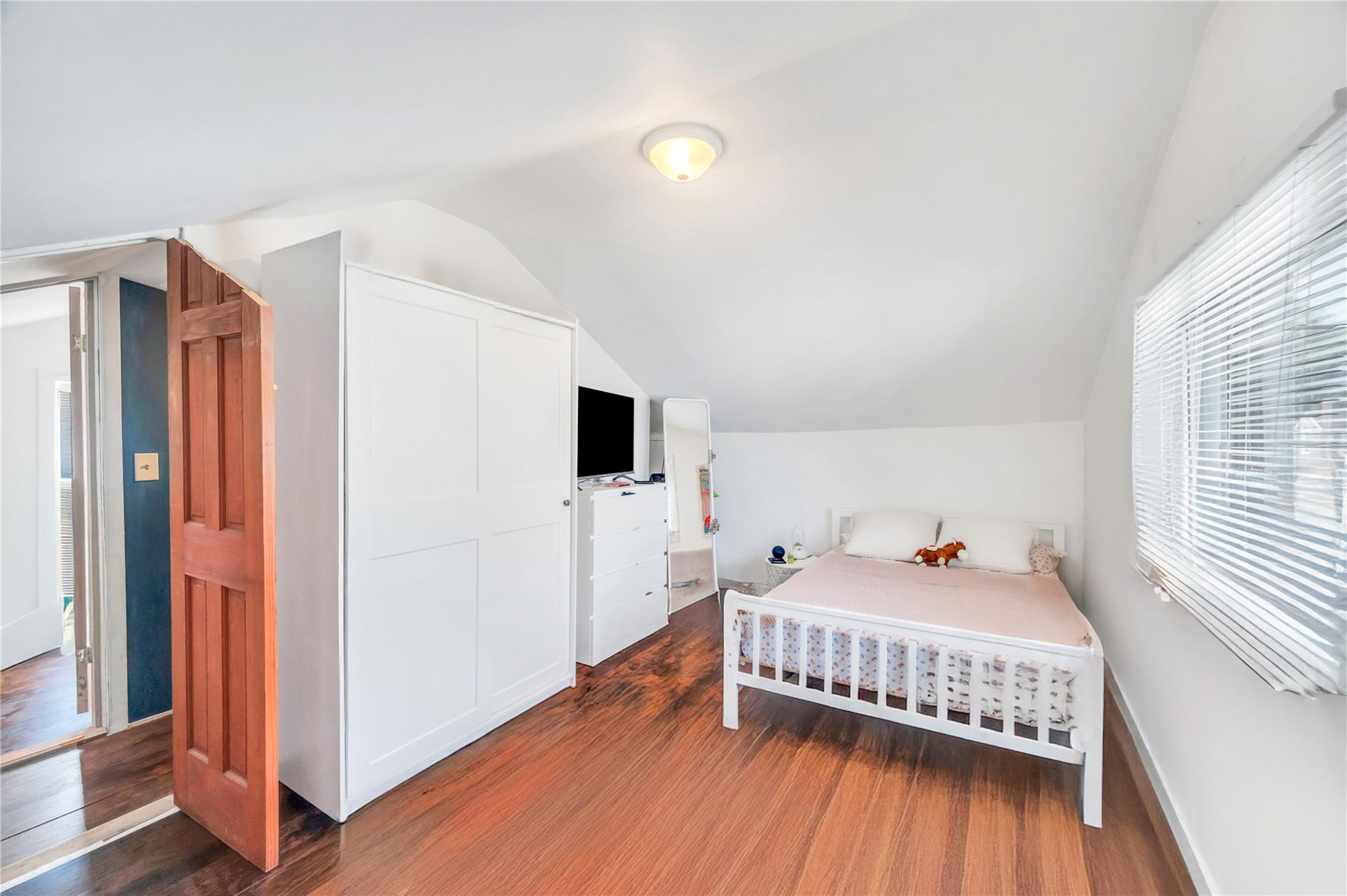 #20 photo, 728 Grand Terrace Avenue, Baldwin , NY 11510