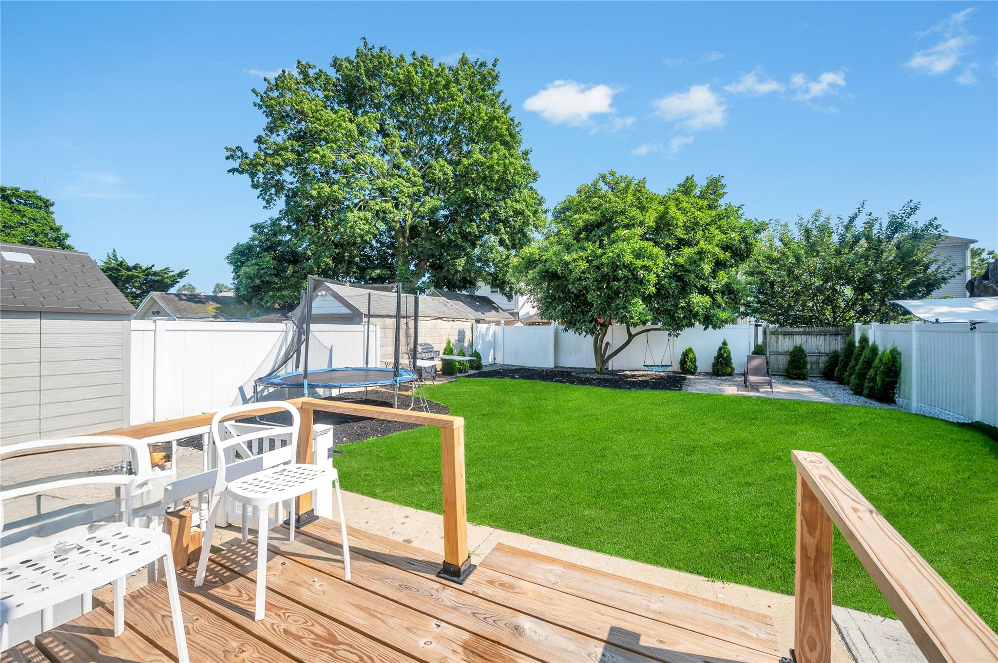 #4 photo, 728 Grand Terrace Avenue, Baldwin , NY 11510