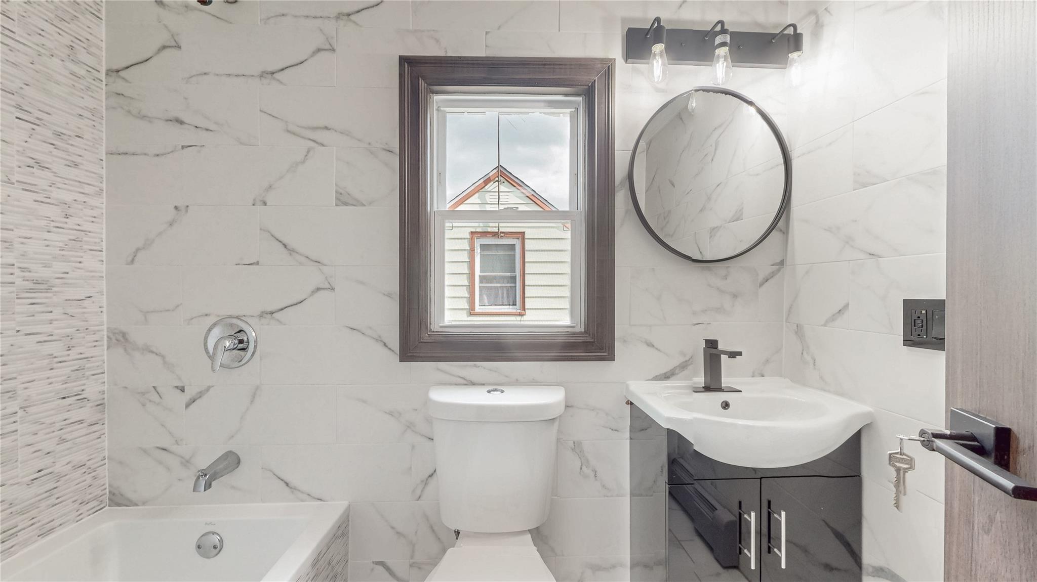 #17 photo, 118-27 201st Street, Saint Albans , NY 11412