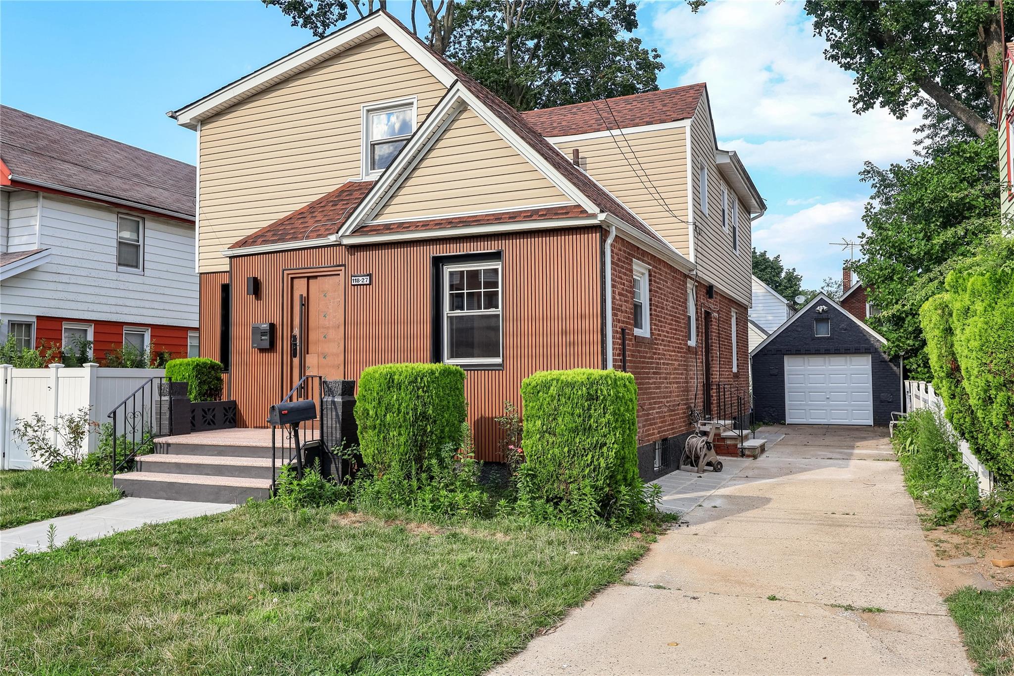 #3 photo, 118-27 201st Street, Saint Albans , NY 11412