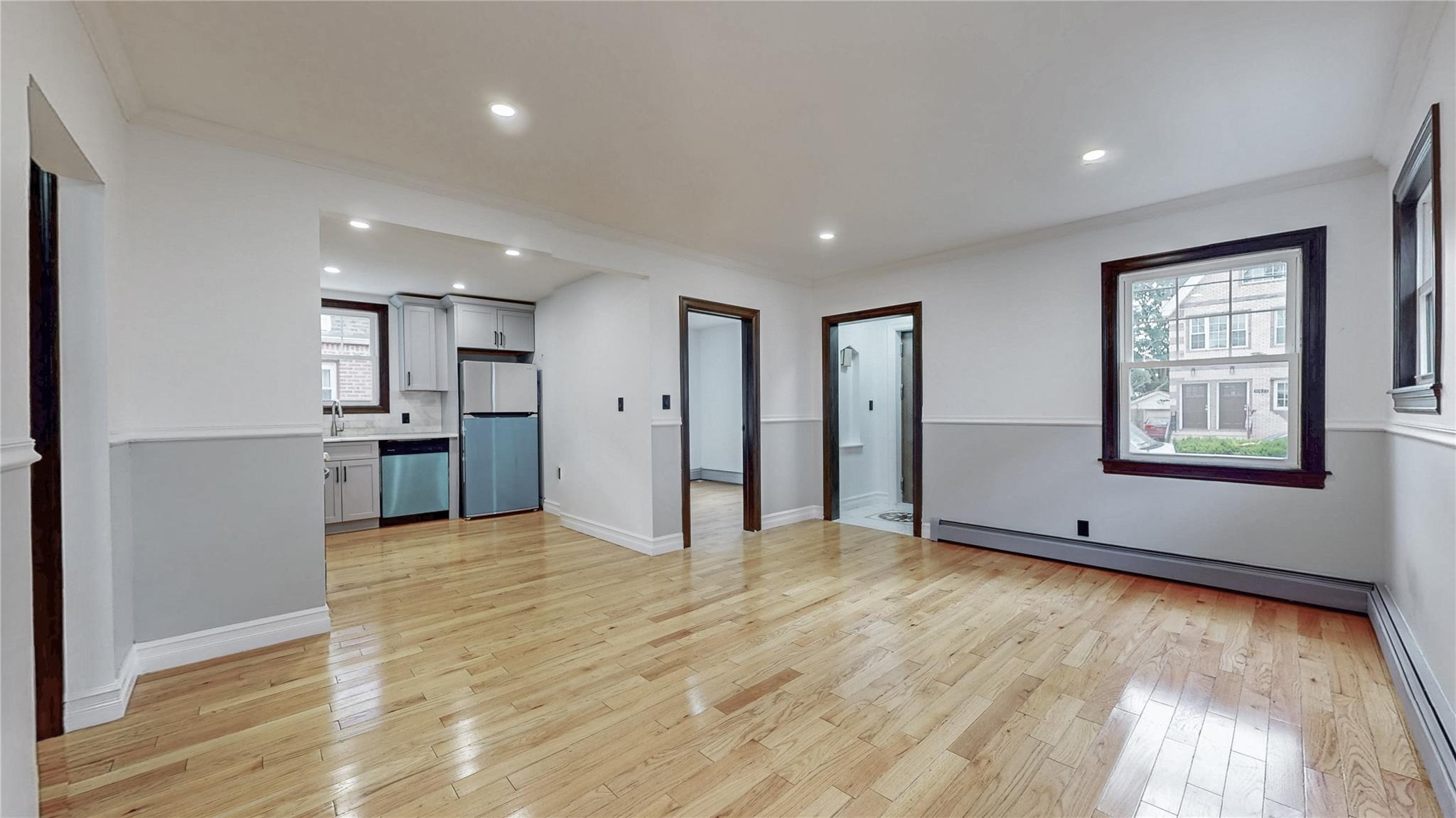 #5 photo, 118-27 201st Street, Saint Albans , NY 11412