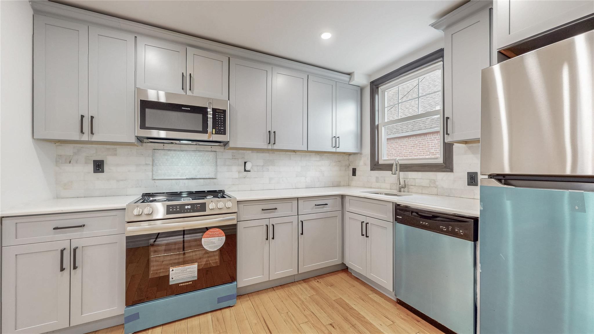 #7 photo, 118-27 201st Street, Saint Albans , NY 11412