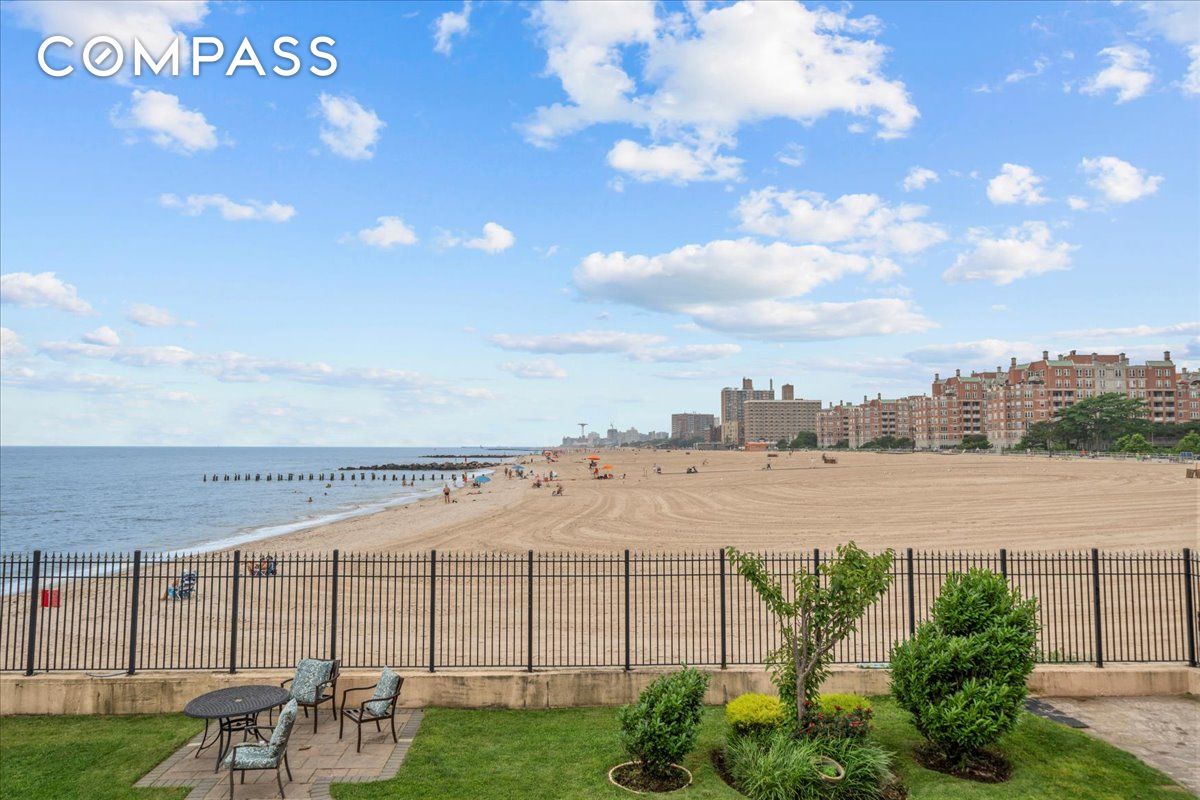 #12 photo, 286 Corbin Place, Brighton Beach , NY 11235