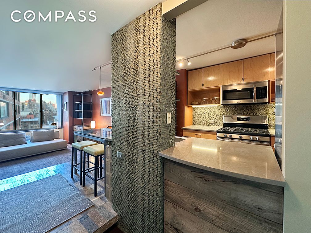 #7 photo, 215 W 95th Street, マンハッタン Upper West Side , NY 10025