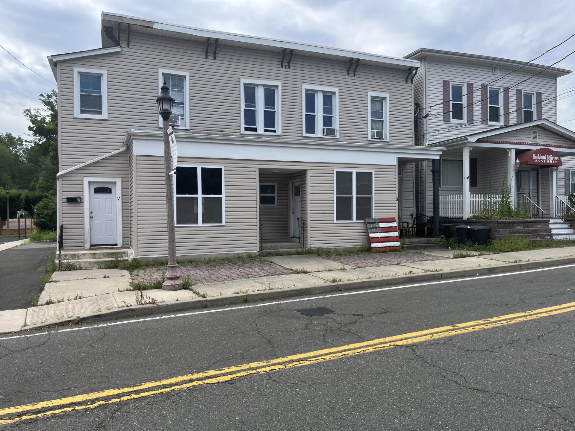 #2 photo, 3-7 Old Lake Road, Valley Cottage , NY 10989