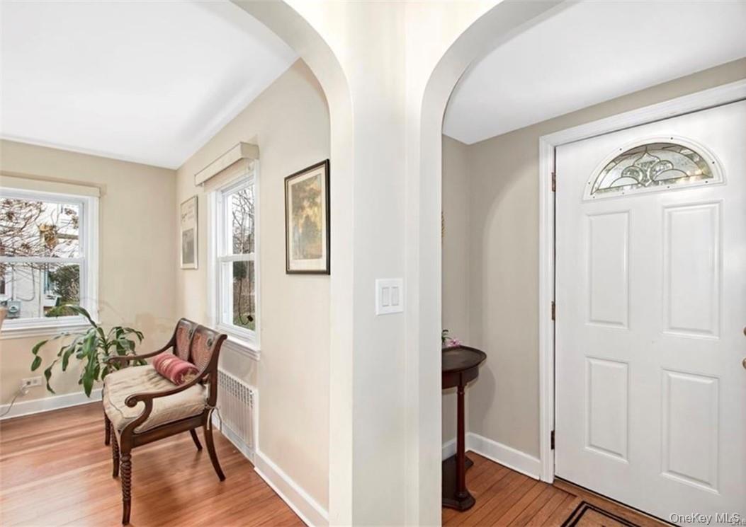 #6 photo, 149 Clarence Road, Scarsdale , NY 10583