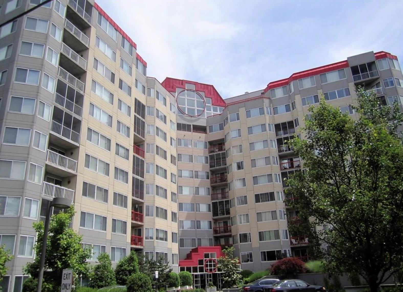 #1 photo, 10 Stewart Place, White Plains , NY 10603