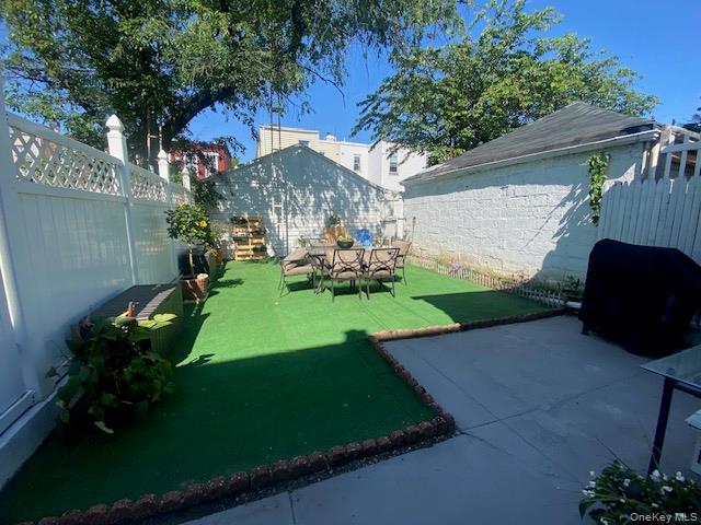 #4 photo, 9018 77th Street, クイーンズ区 Woodhaven , NY 11421