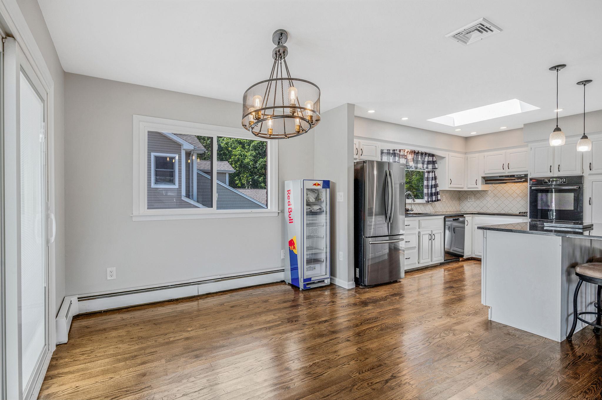 #15 photo, 6 Holly Road, سوفولك Oakdale , NY 11769