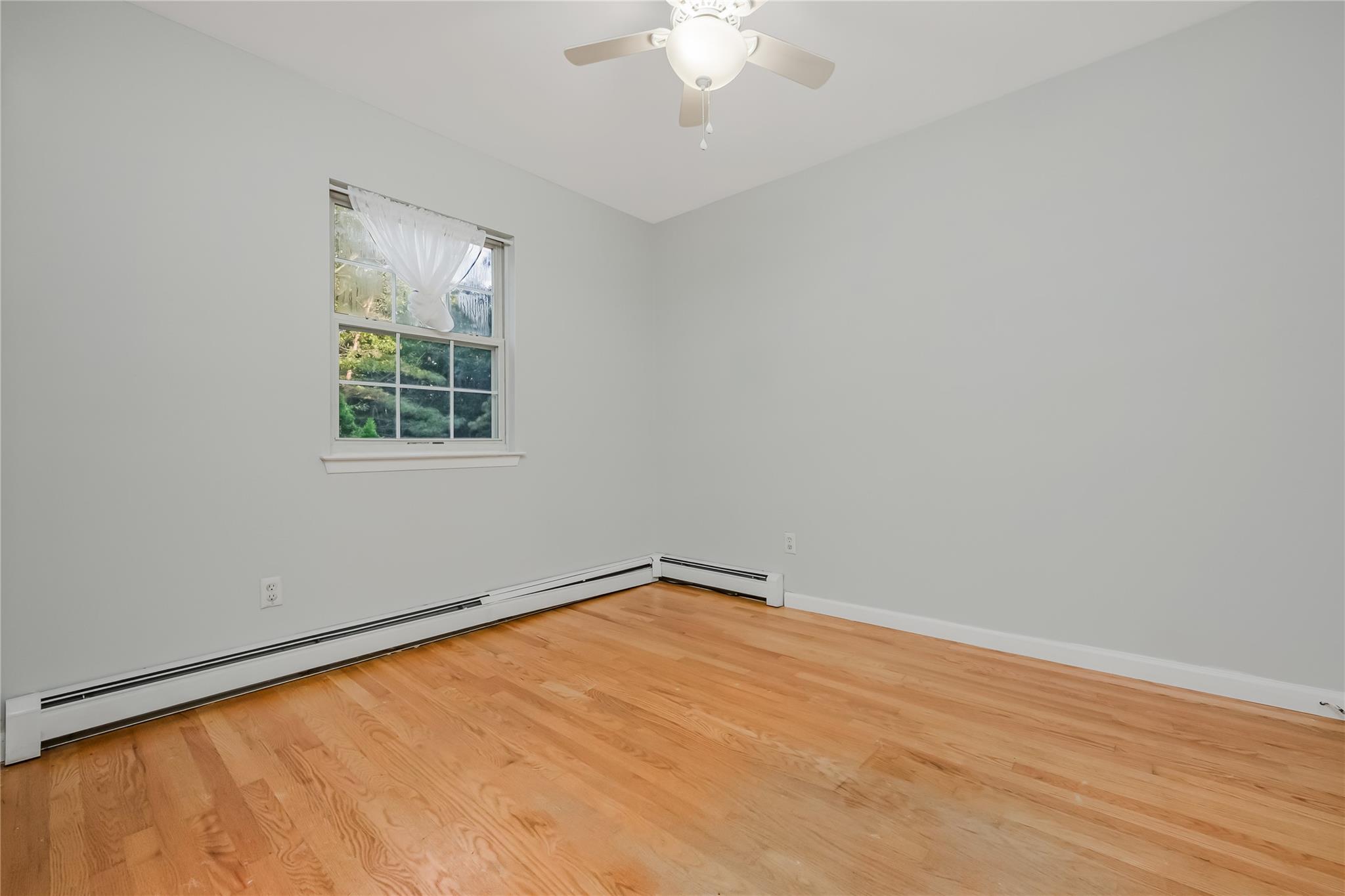 #11 photo, 350 Mark Tree Road, מחוז סאפוק South Setauket , NY 11720