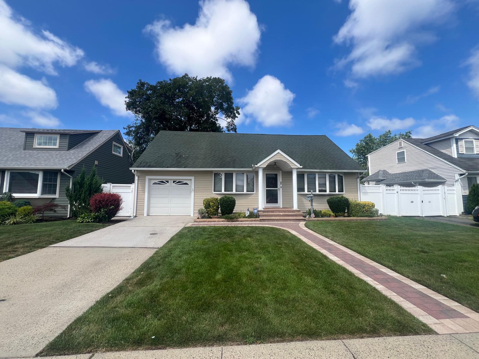 #1 photo, 86 Vincent Road, Hicksville , NY 11801