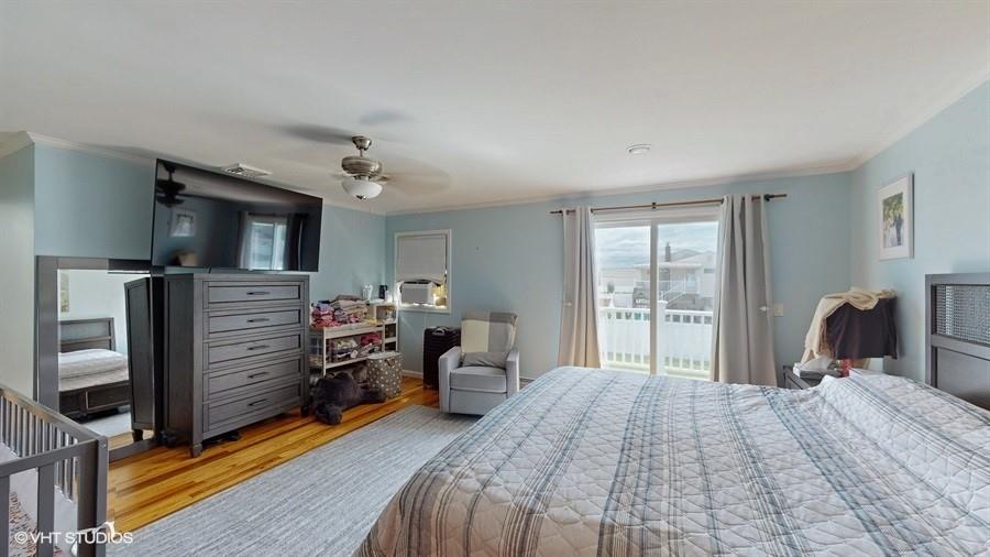 #13 photo, 525 Miller Avenue, Freeport , NY 11520