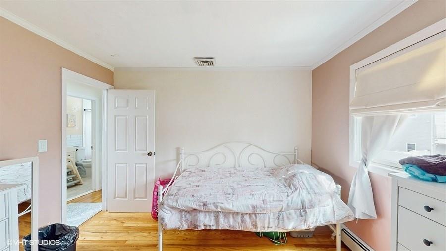 #18 photo, 525 Miller Avenue, Freeport , NY 11520