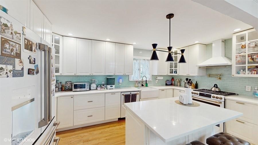 #9 photo, 525 Miller Avenue, Freeport , NY 11520