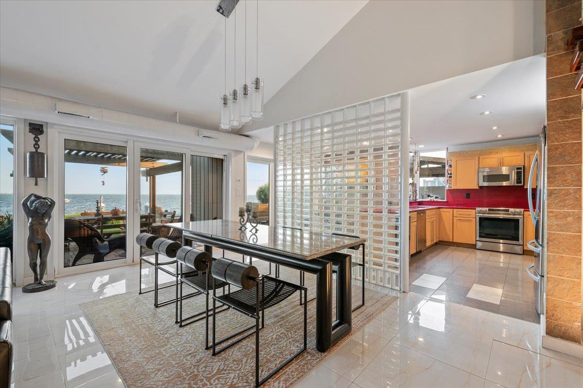 #8 photo, 45 Shore Drive, 東長島 Copiague , NY 11726