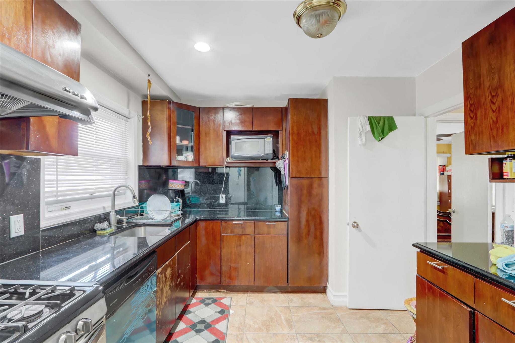 #14 photo, 83-14 169TH STREET, クイーンズ区 Jamaica , NY 11432