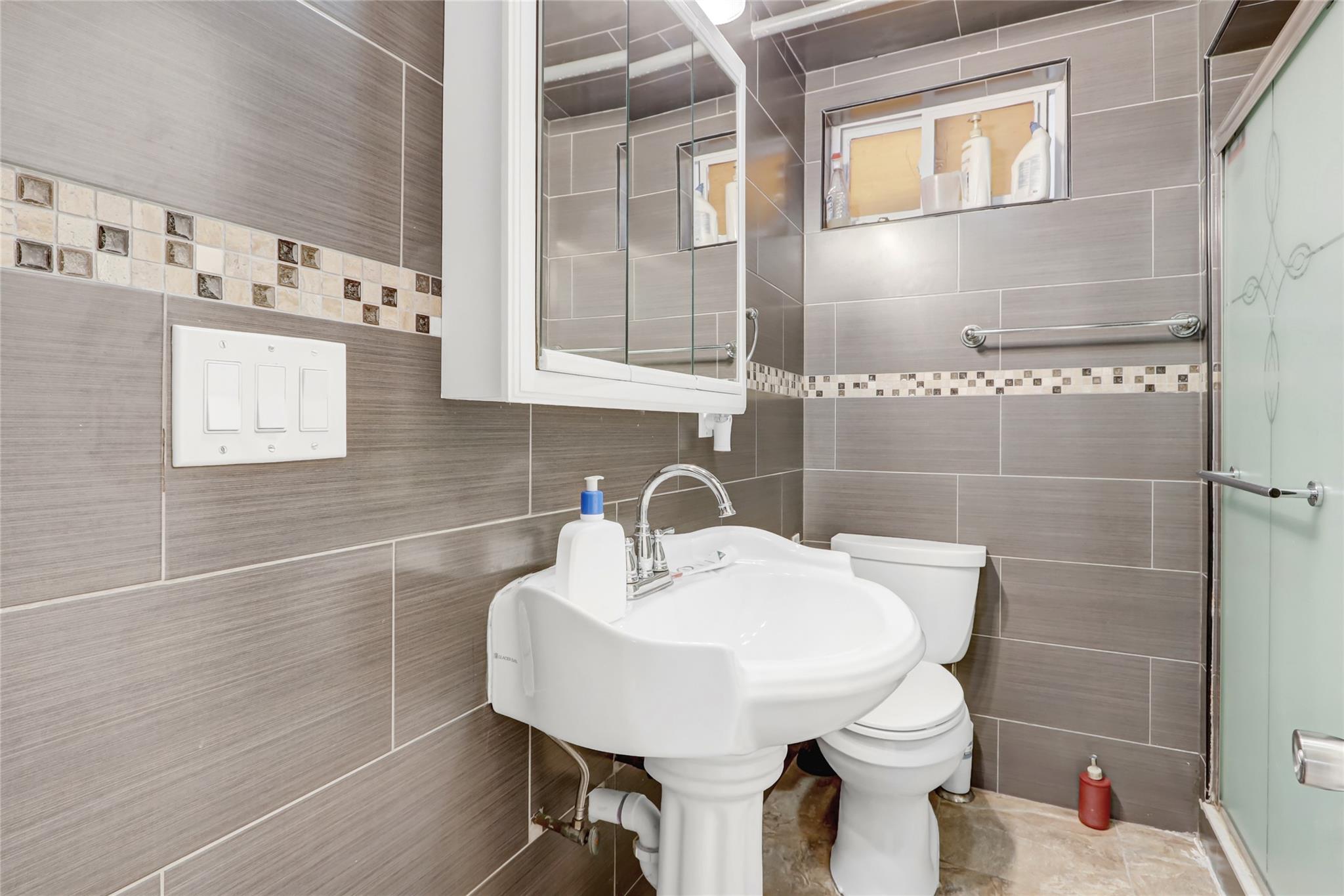 #20 photo, 83-14 169TH STREET, クイーンズ区 Jamaica , NY 11432