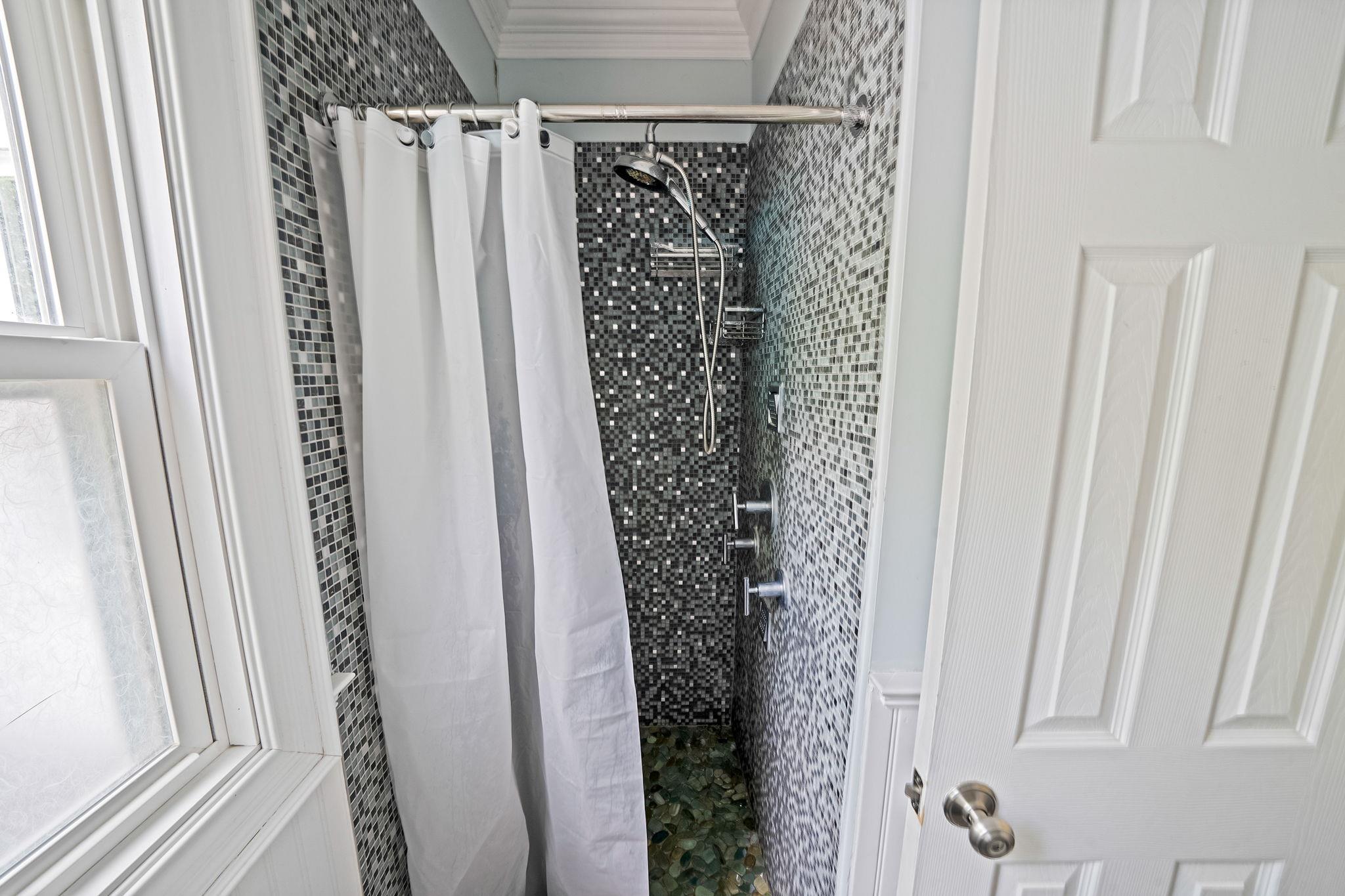 #12 photo, 67 Hiddink Street, サフォーク郡 Sayville , NY 11782