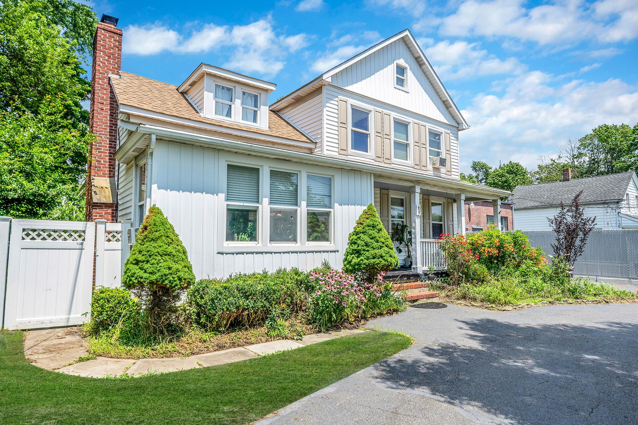 #2 photo, 67 Hiddink Street, サフォーク郡 Sayville , NY 11782