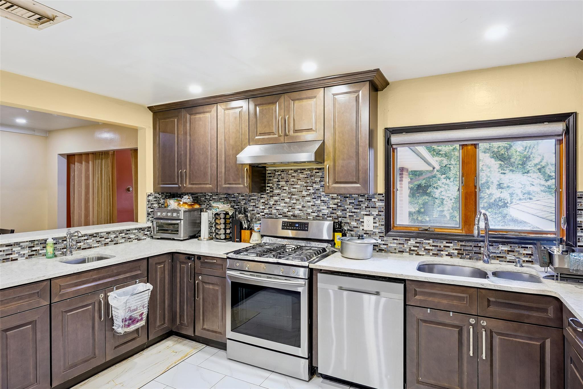 #15 photo, 31 Morris Drive, 長島 塞奧瑟 Syosset , NY 11791