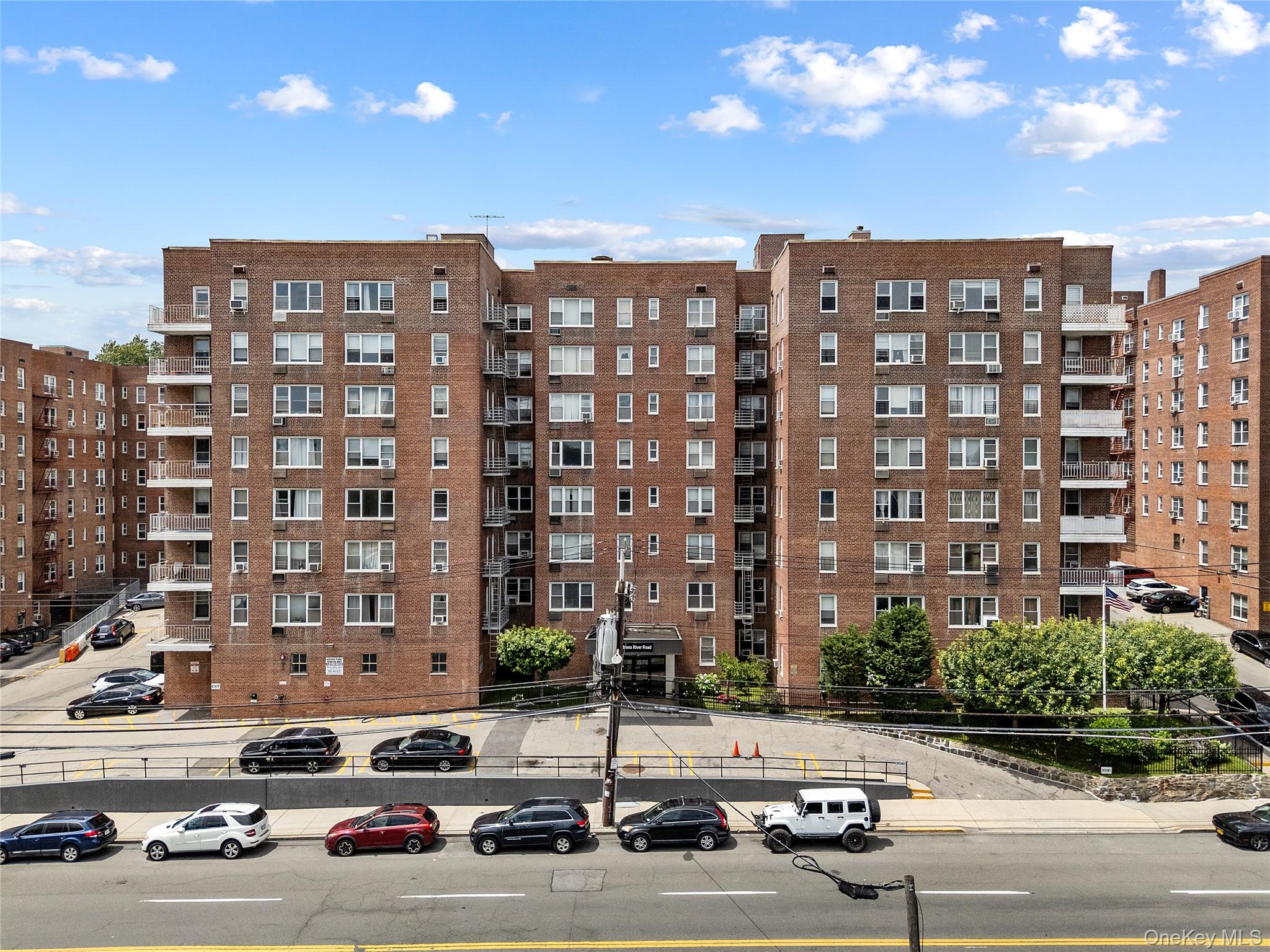 #17 photo, 355 Bronx River Road, Yonkers , NY 10704