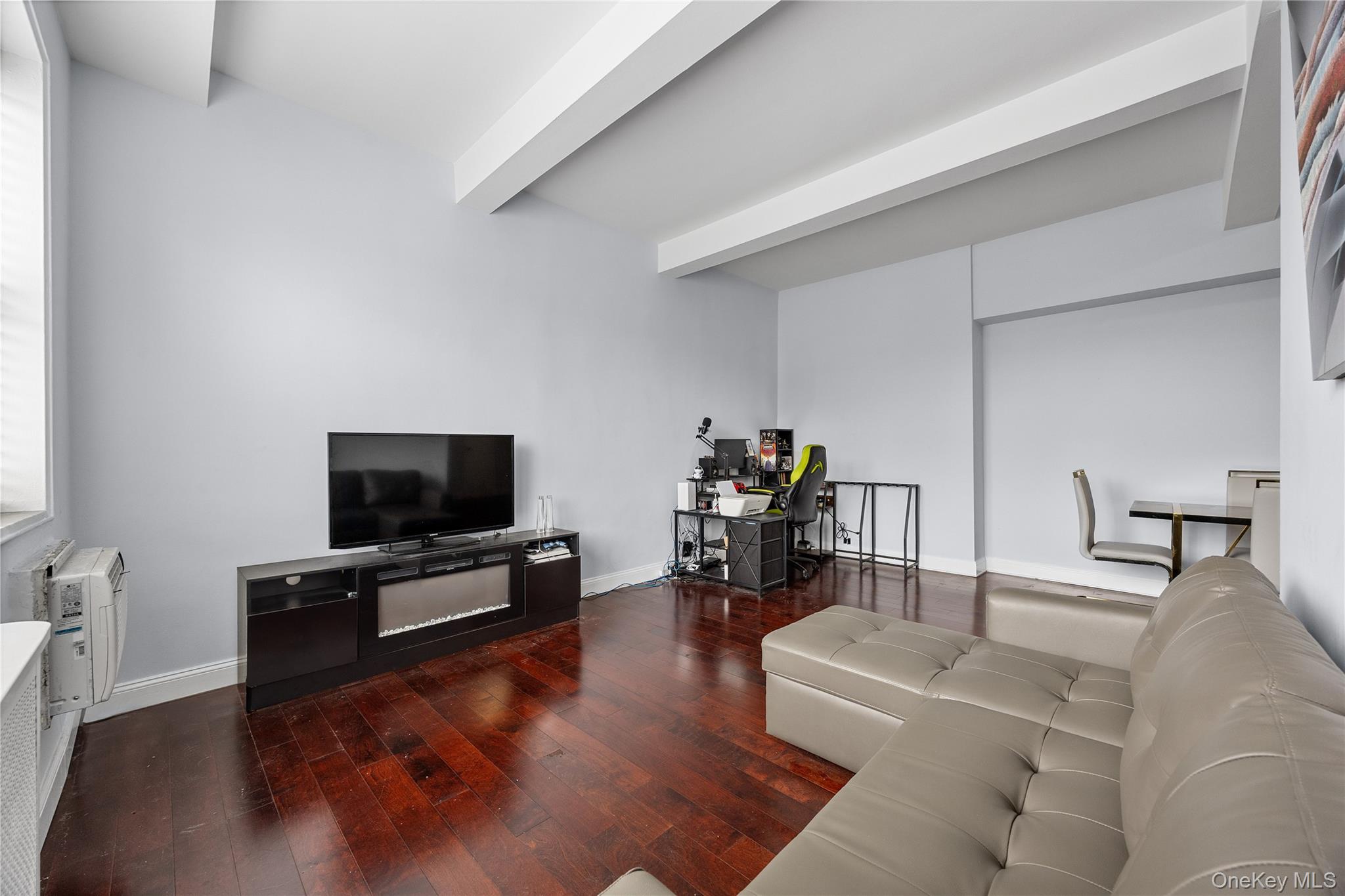 #4 photo, 355 Bronx River Road, Yonkers , NY 10704