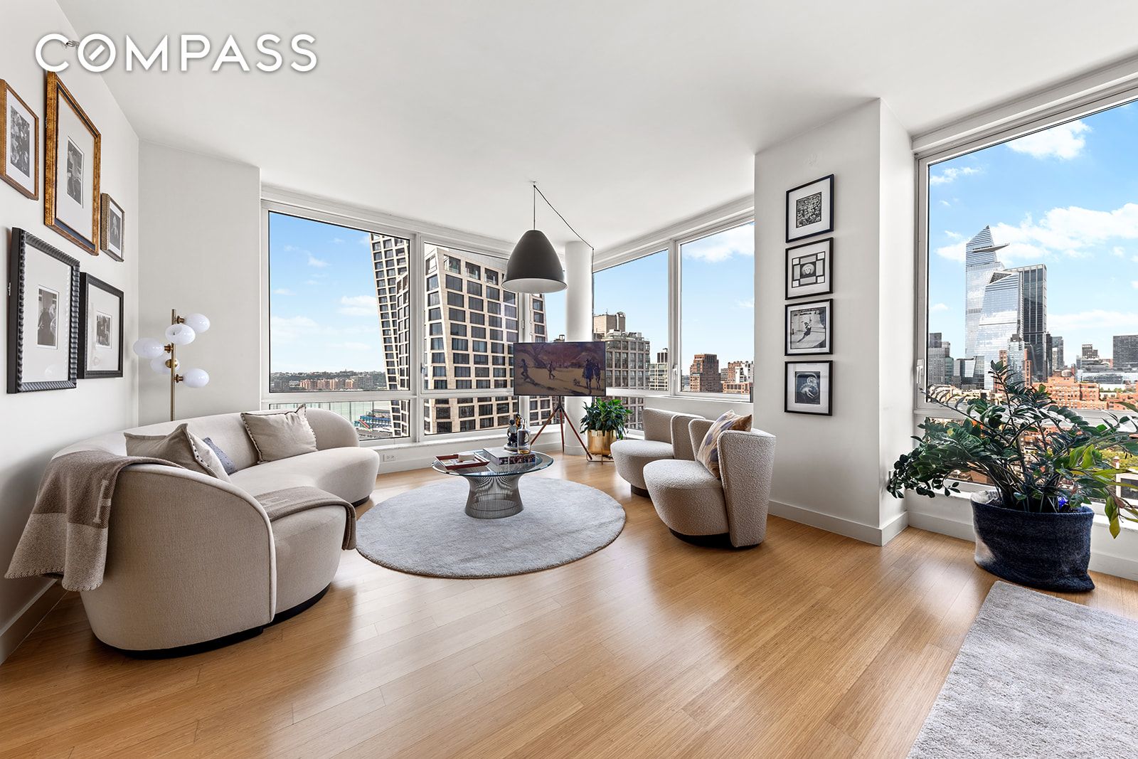 #1 photo, 450 W 17th Street, Chelsea , NY 10011