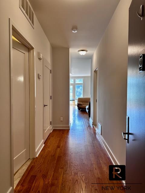 #4 photo, New York City, New York City , NY 10301