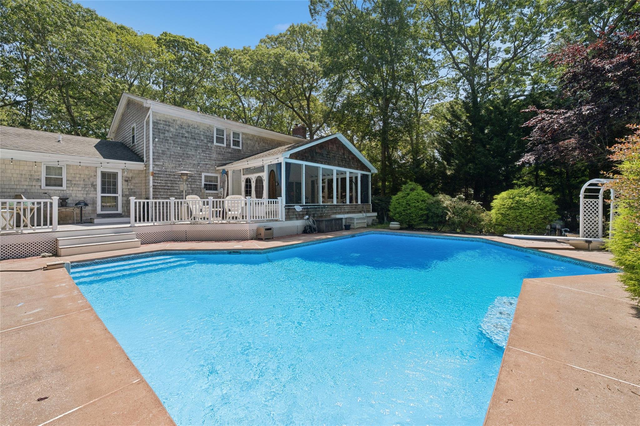 #6 photo, 21 Windwood Court, 東長島 汉普顿 Westhampton , NY 11977