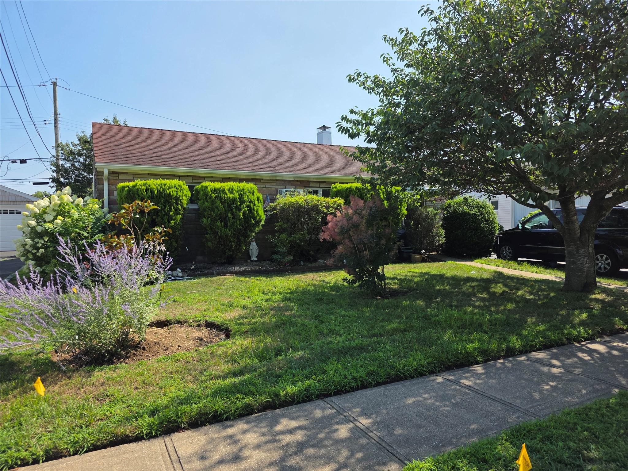 #2 photo, 8 Reading Lane, 長島 貝斯佩奇 Bethpage , NY 11714