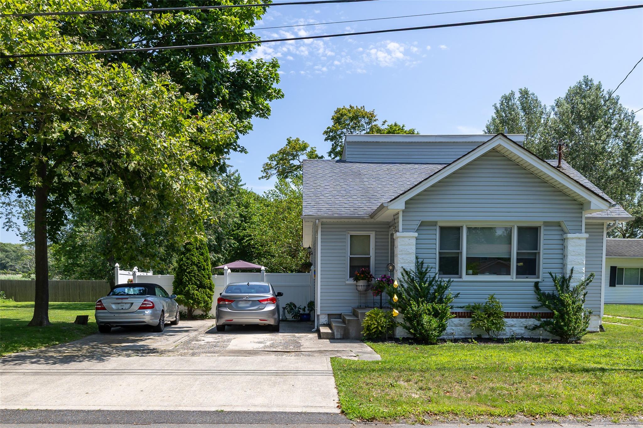 #1 photo, 175 S Dunton Avenue, East Patchogue , NY 11772