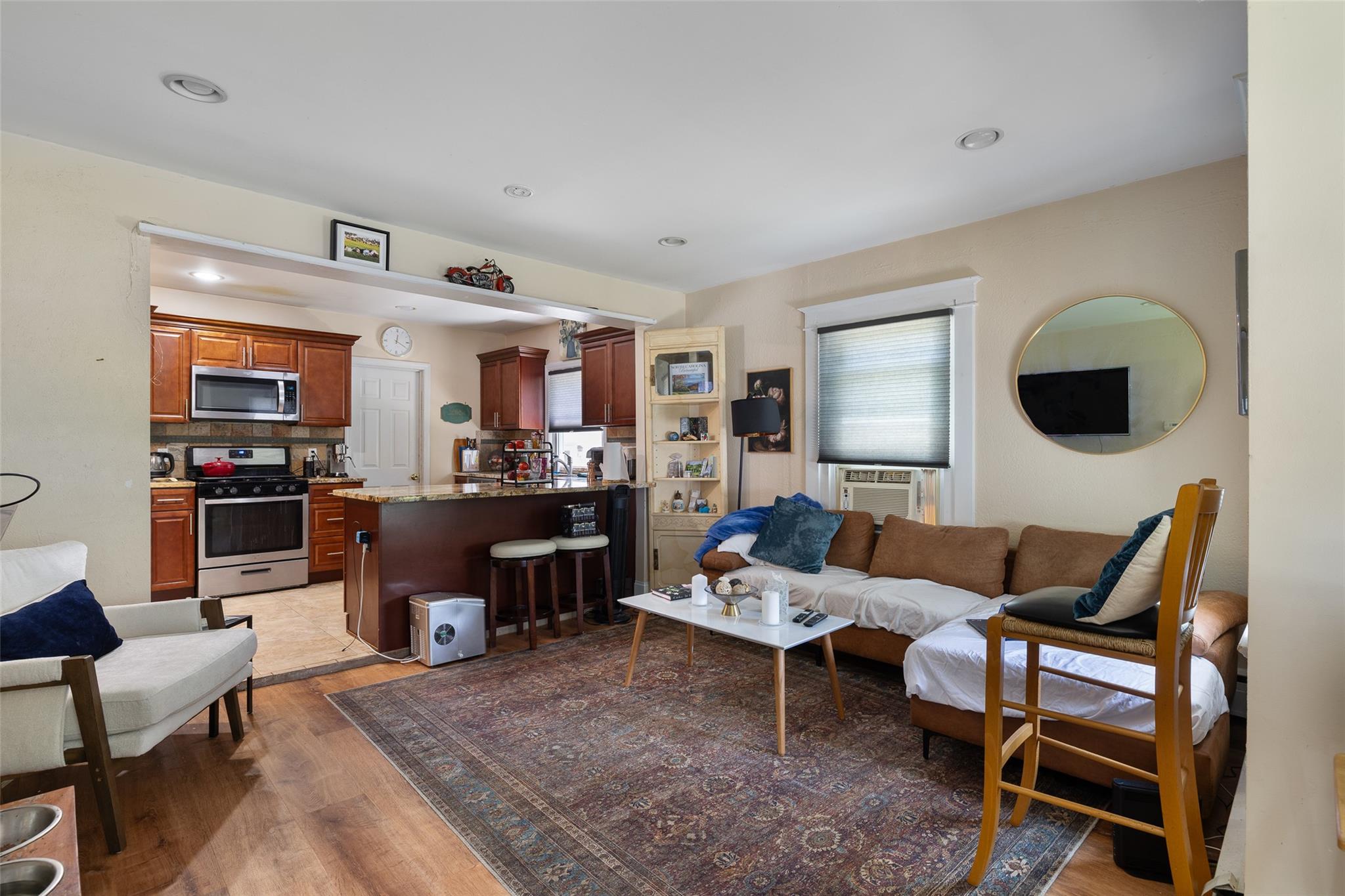 #4 photo, 175 S Dunton Avenue, サフォーク郡 East Patchogue , NY 11772