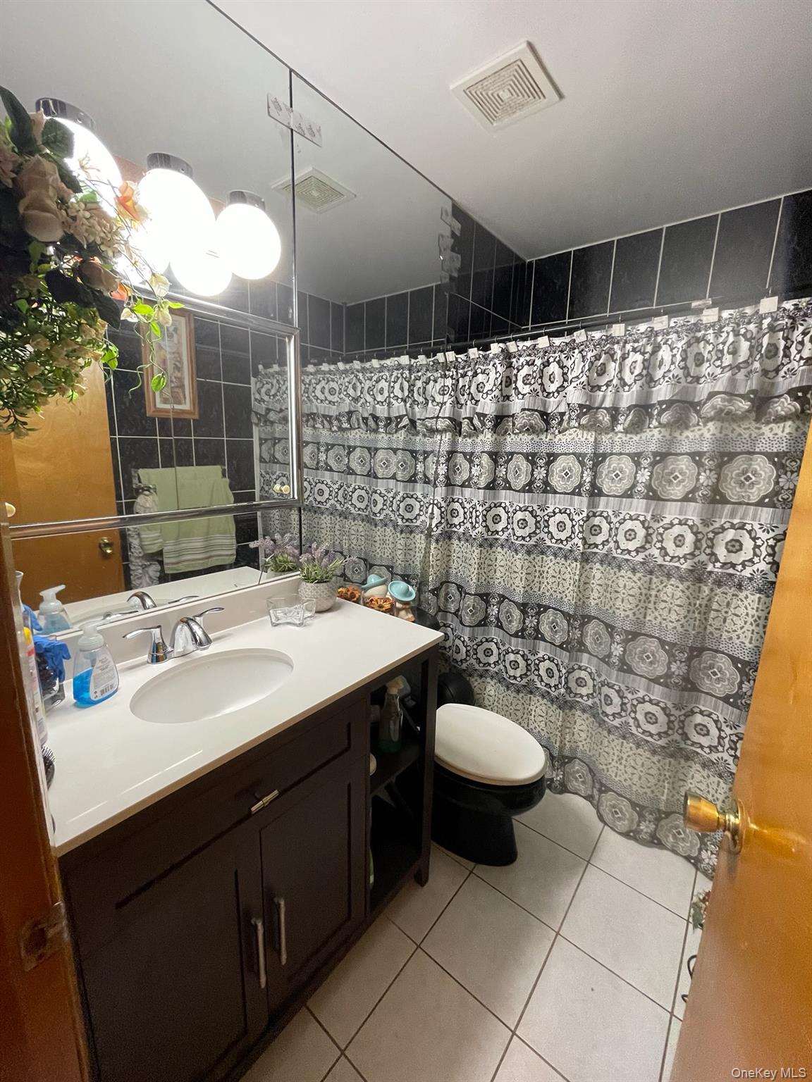 #11 photo, 4 Golden Gate Lane, サフォーク郡 Shirley , NY 11967