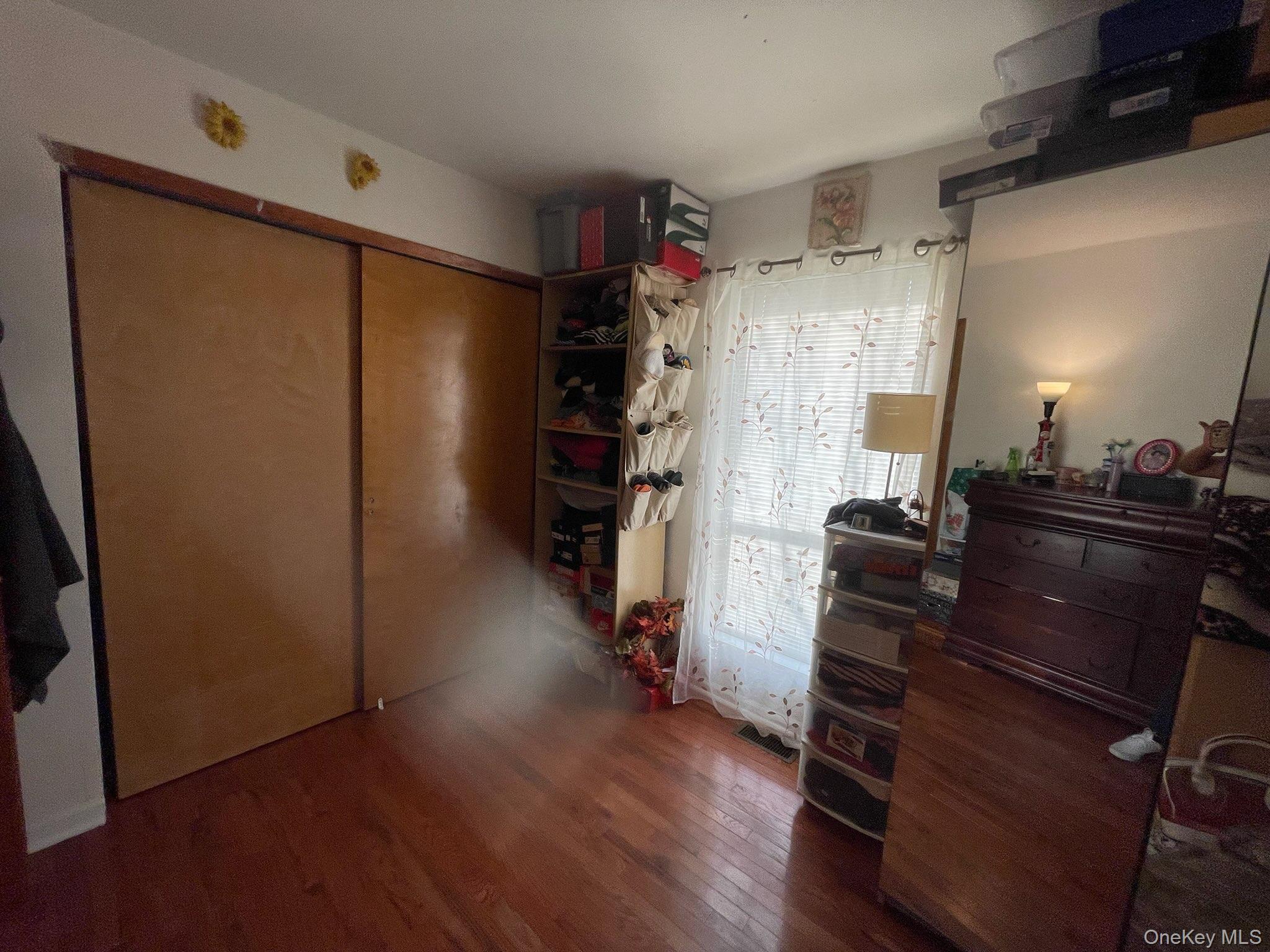 #13 photo, 4 Golden Gate Lane, サフォーク郡 Shirley , NY 11967