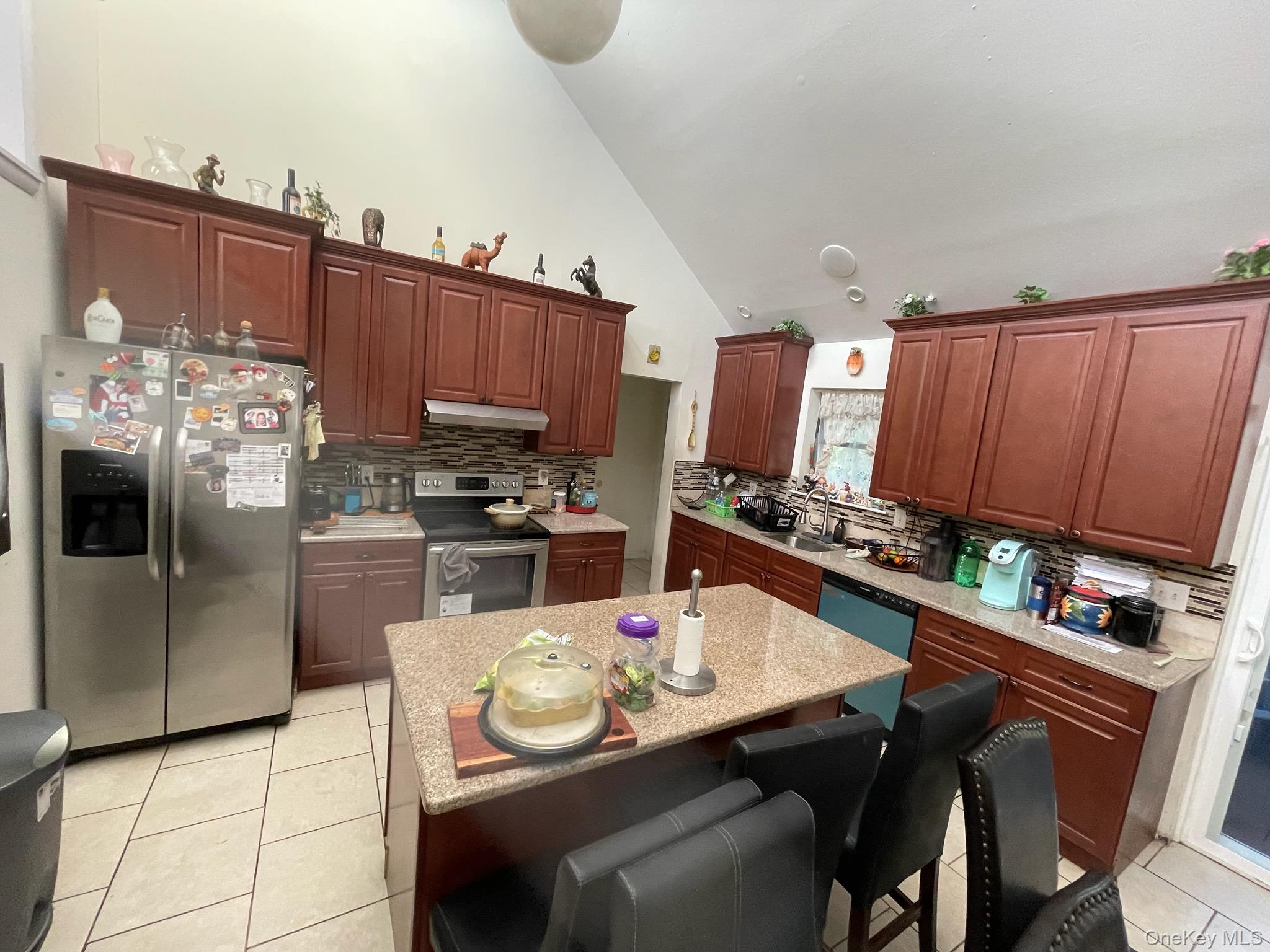 #5 photo, 4 Golden Gate Lane, サフォーク郡 Shirley , NY 11967