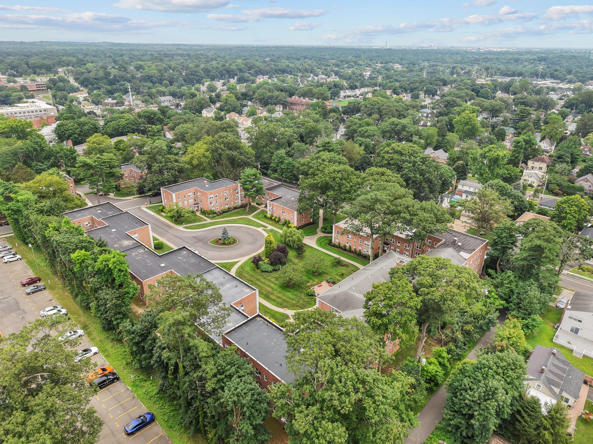 #17 photo, 16 Edwards St, 長島 罗斯林 Roslyn Heights , NY 11577