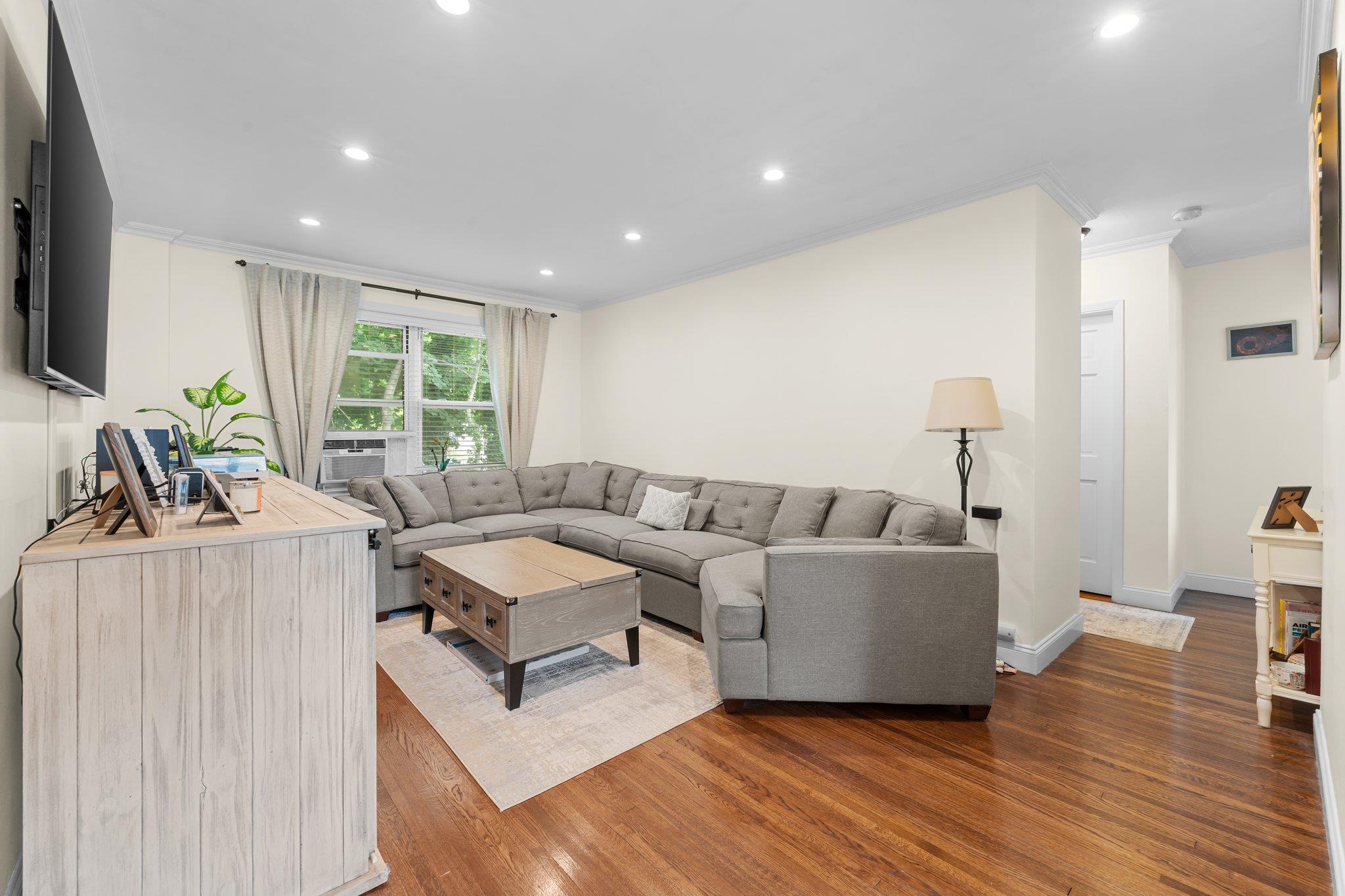 #6 photo, 16 Edwards St, 長島 罗斯林 Roslyn Heights , NY 11577