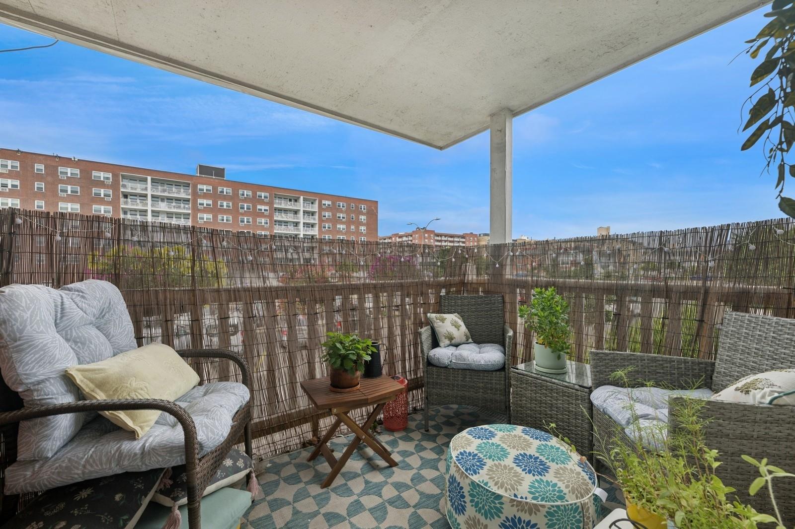 #13 photo, 725 E Broadway, Long Beach , NY 11561