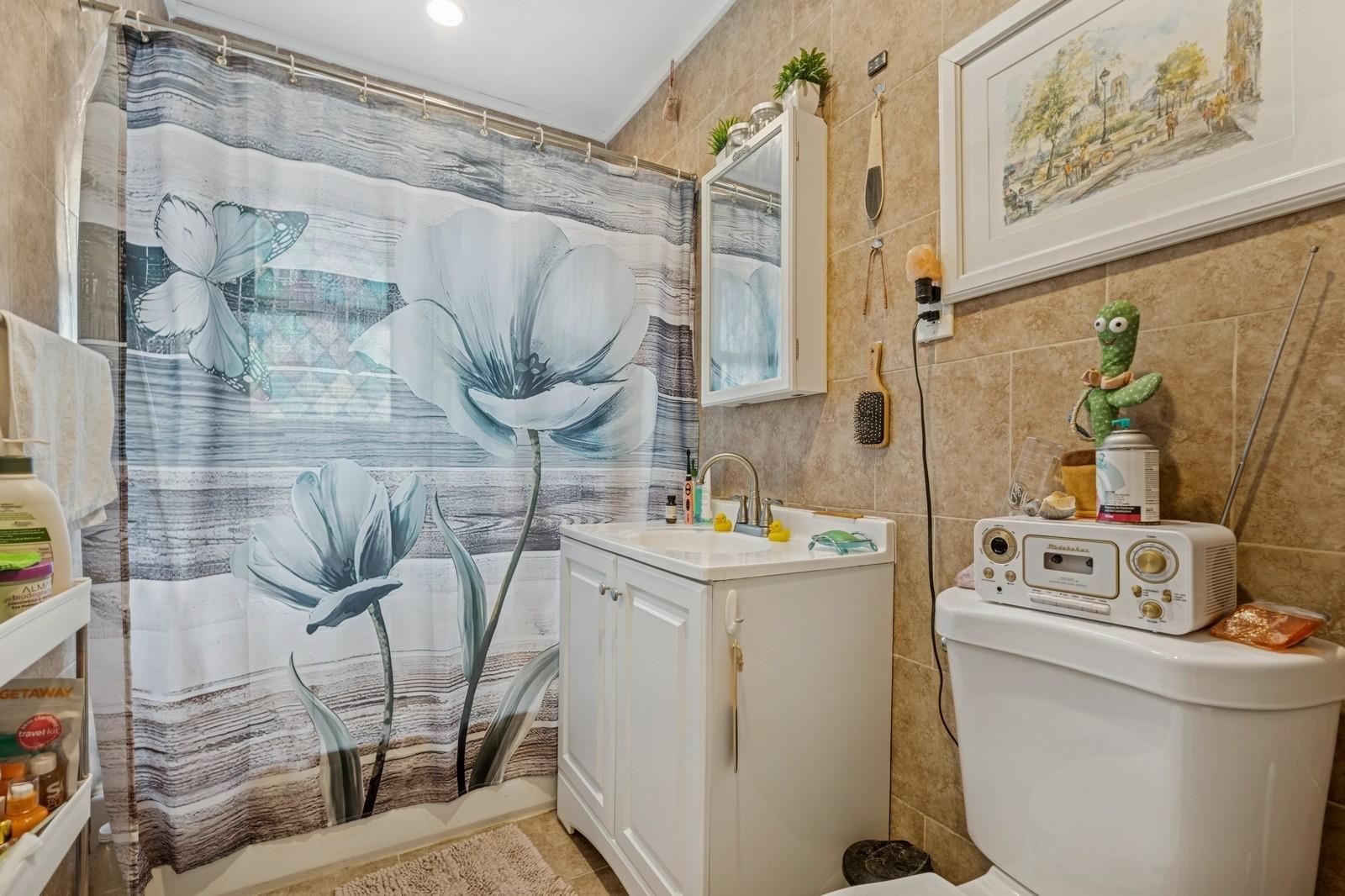 #18 photo, 725 E Broadway, Long Beach , NY 11561