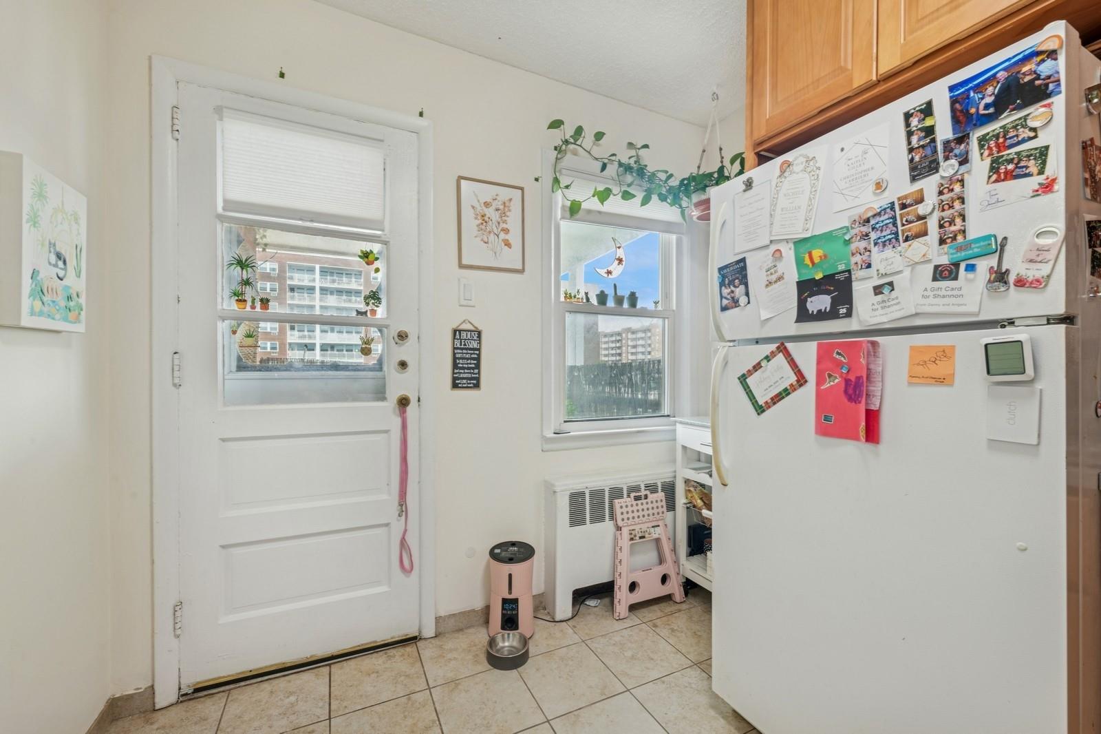 #6 photo, 725 E Broadway, Long Beach , NY 11561