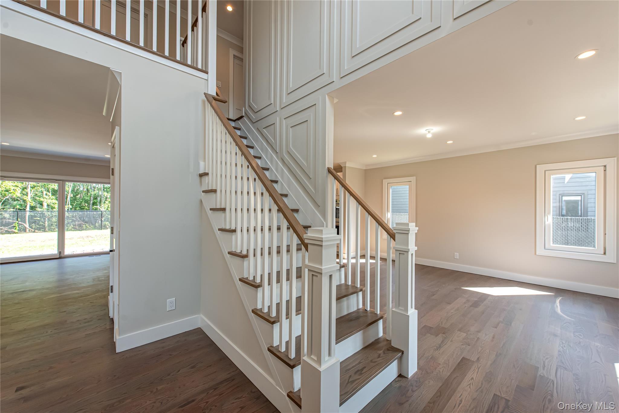 #14 photo, 9 E Madison Street, 东长岛 东艾斯利普 East Islip , NY 11730