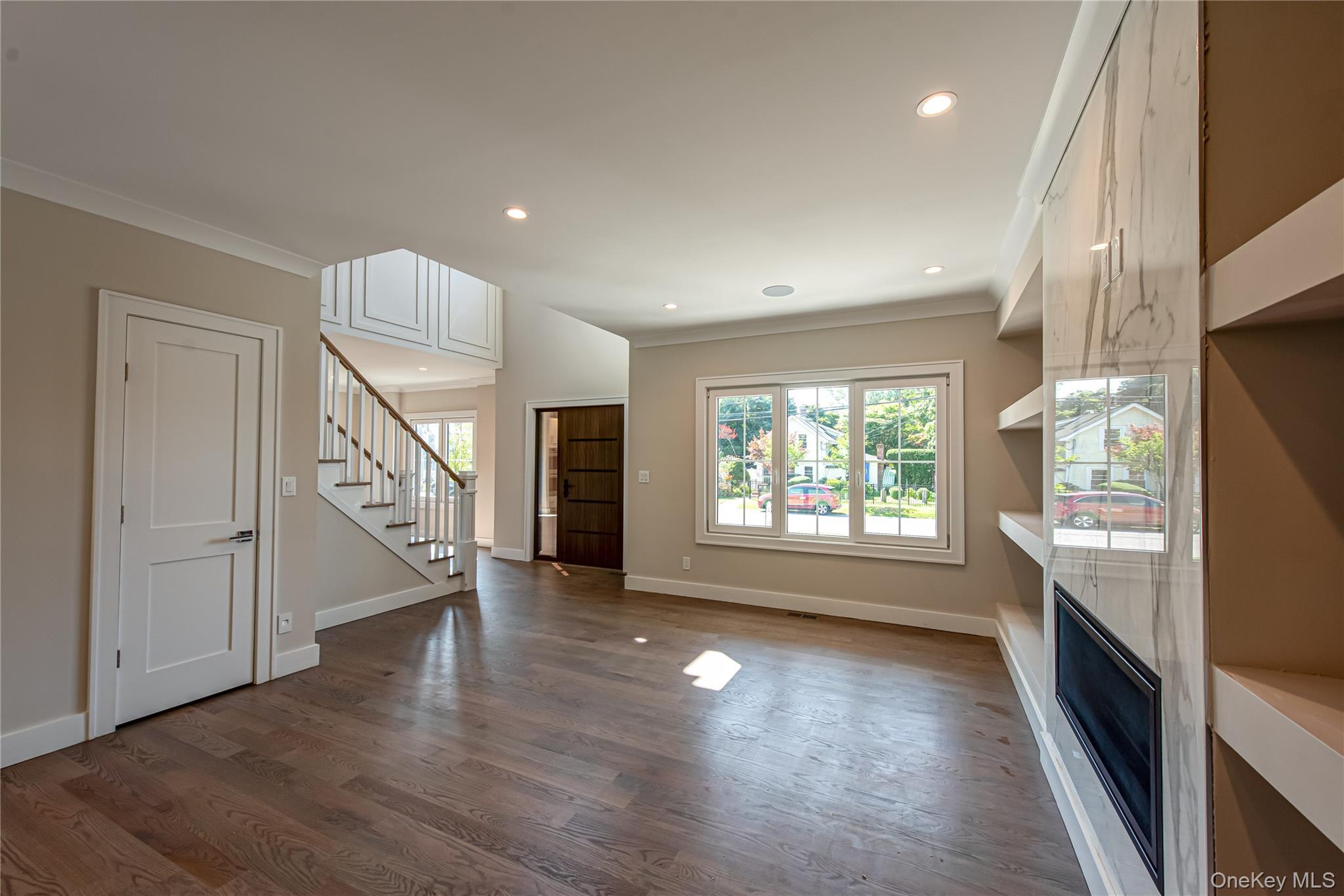 #3 photo, 9 E Madison Street, 东长岛 东艾斯利普 East Islip , NY 11730