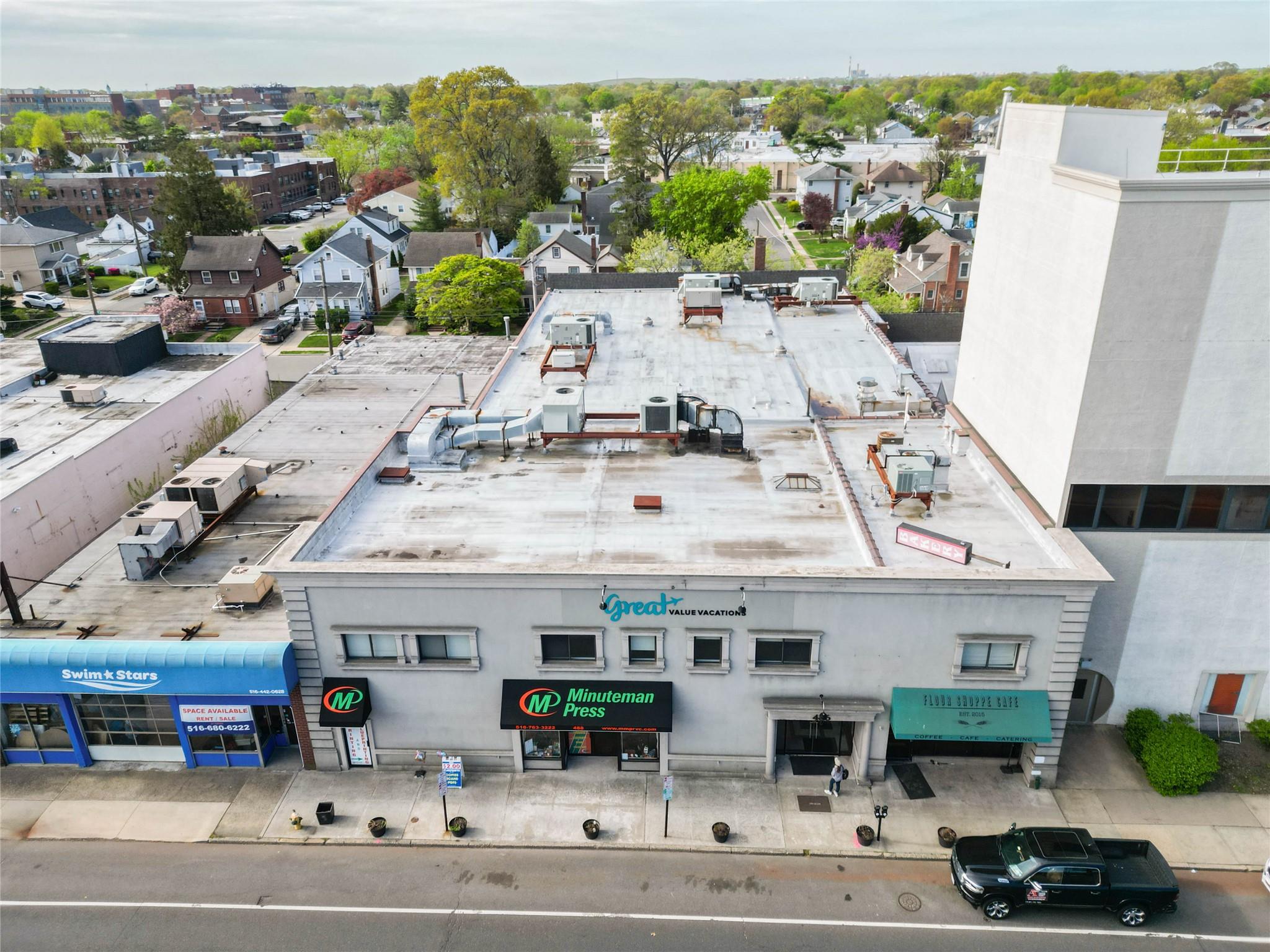 #13 photo, 486 Sunrise Highway, ナッソー郡 Rockville Centre , NY 11570