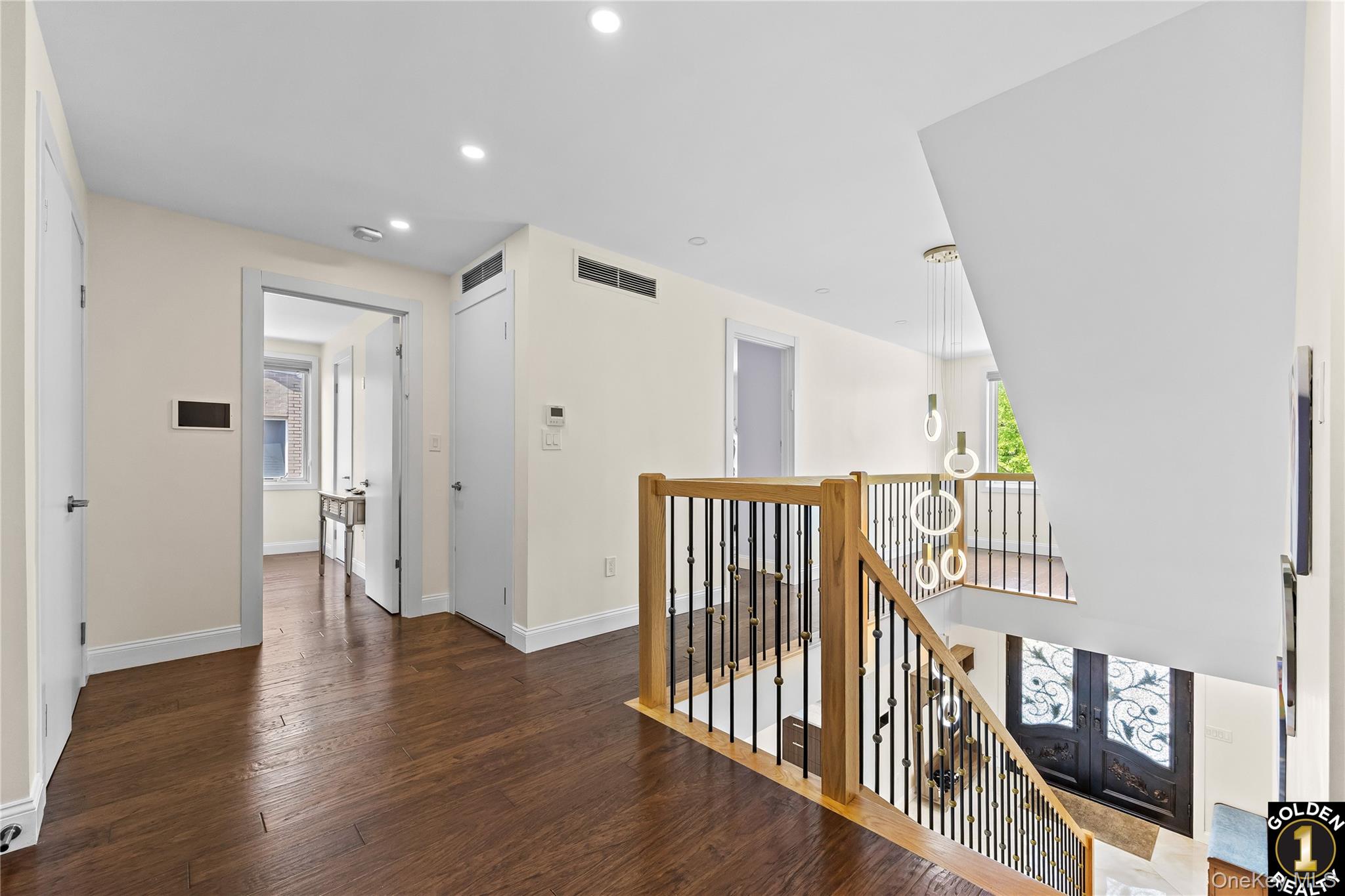 #18 photo, 115-18 Mayfair Road, クイーンズ区 Kew Gardens , NY 11418