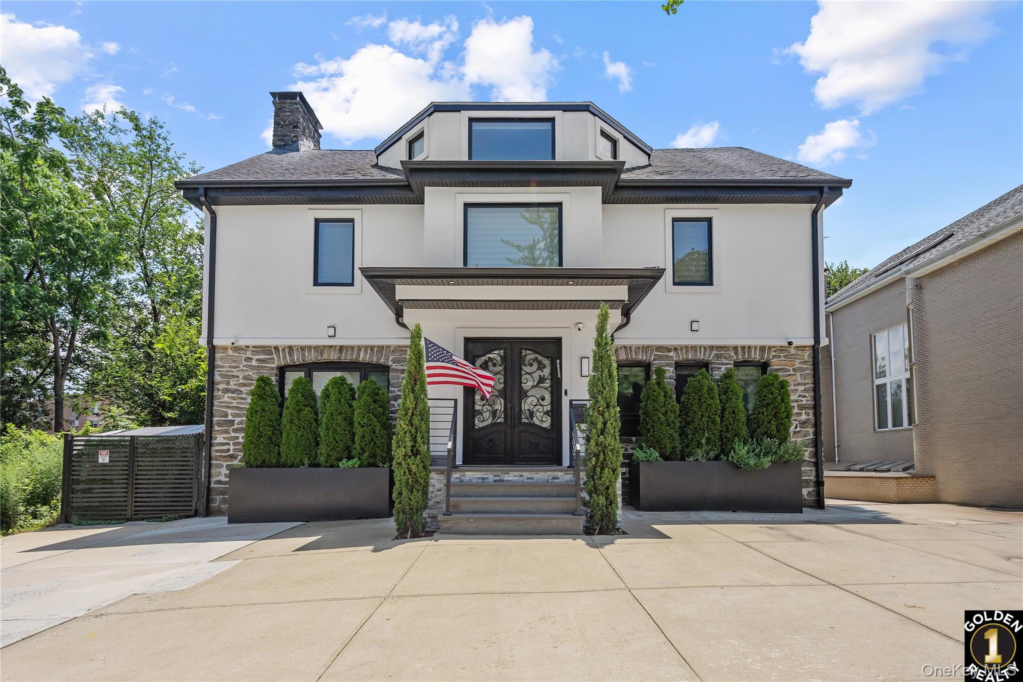 #2 photo, 115-18 Mayfair Road, クイーンズ区 Kew Gardens , NY 11418