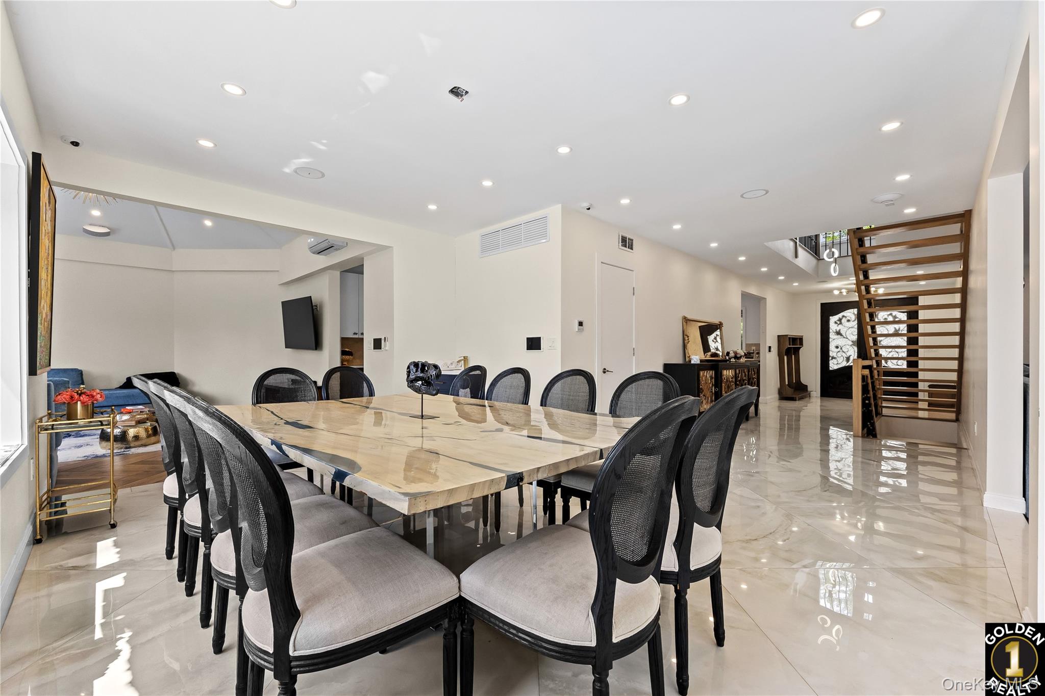 #6 photo, 115-18 Mayfair Road, クイーンズ区 Kew Gardens , NY 11418